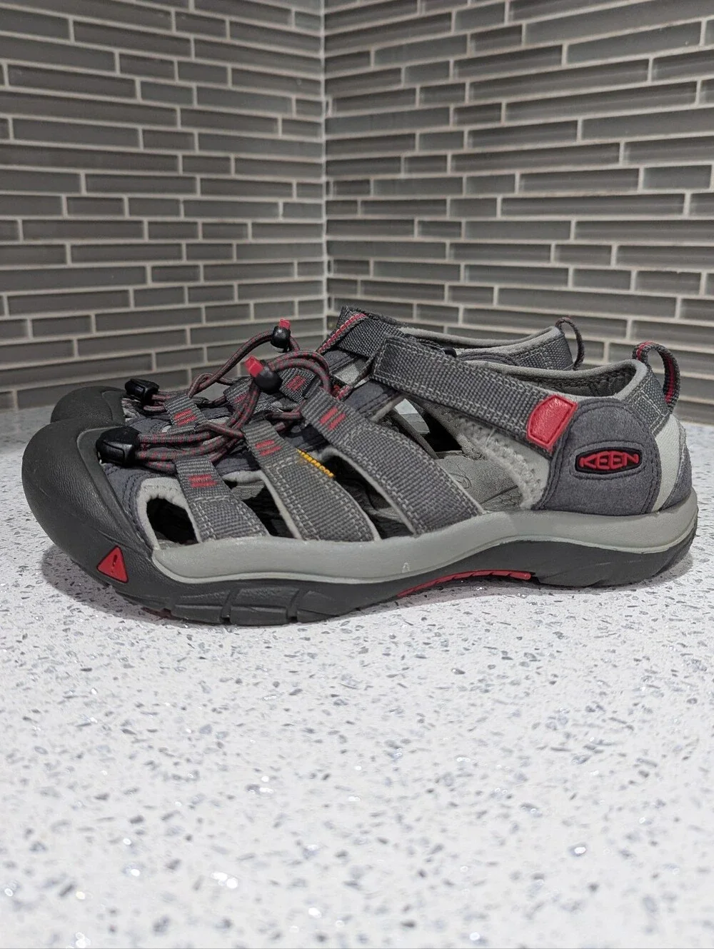 Keen Kids Great Blue Fisherman Hiking Newport Water Sandal Boys Size 6
